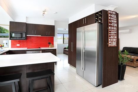 Property photo of 33 Coora Crescent Currimundi QLD 4551
