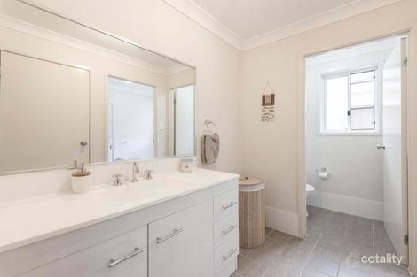 Property photo of 99 Orchid Way Wadalba NSW 2259