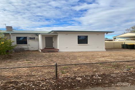 18 Heard St, Elizabeth Downs, SA 5113