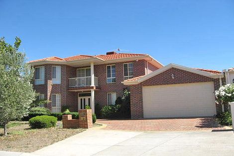 35 Landsbourgh Ave, Taylors Lakes, VIC 3038