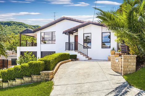 Property photo of 14 Hillcrest Road Austinmer NSW 2515