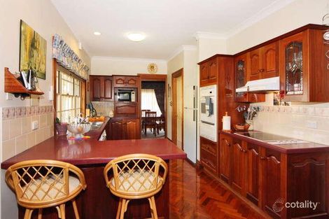 Property photo of 15 Moondah Close Hillvue NSW 2340