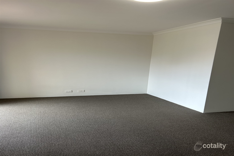 Property photo of 8 Kingfisher Drive Halls Head WA 6210
