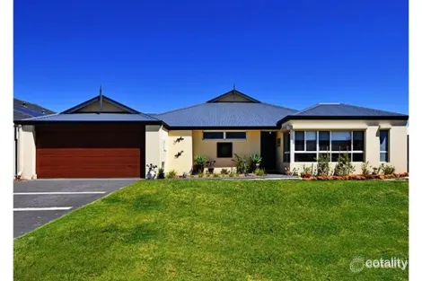 Property photo of 77 Farmaner Parkway Ellenbrook WA 6069