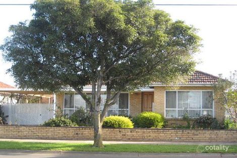 42 Gladstone Rd, Dandenong, VIC 3175