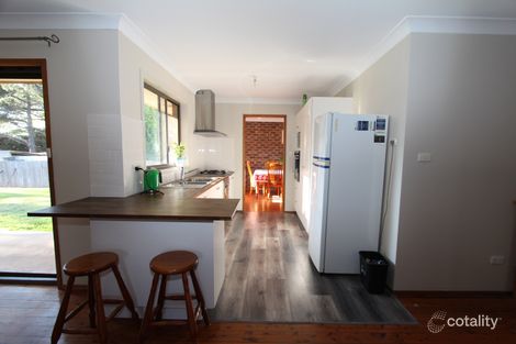 Property photo of 10 Cherry Tree Close Moss Vale NSW 2577