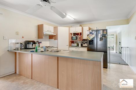 Property photo of 40 Cambridge Crescent Fitzgibbon QLD 4018