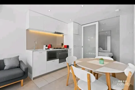 Property photo of 103/263 Franklin Street Melbourne VIC 3000