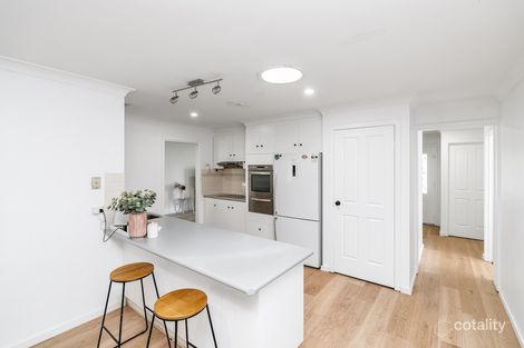 Property photo of 71 Grevillea Crescent Lake Albert NSW 2650