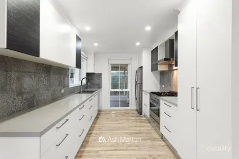 Property photo of 99 Quinns Parade Mount Eliza VIC 3930