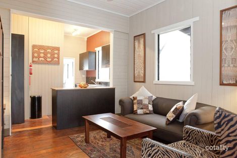 Property photo of 2/32 Rosa Street Spring Hill QLD 4000