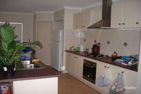 Property photo of 13 Dunstall Gardens Caroline Springs VIC 3023