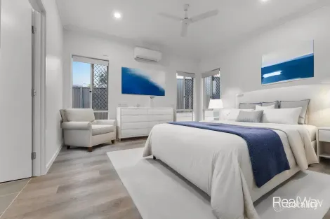 Property photo of 2 Twilight Drive Spring Mountain QLD 4300