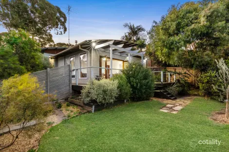 Property photo of 21 Seagull Grove Ocean Grove VIC 3226