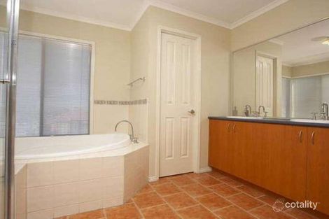 Property photo of 16 Klim Place Burnside VIC 3023