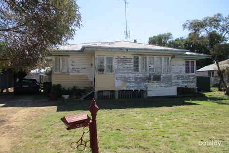 25 Porter St, Tara, QLD 4421