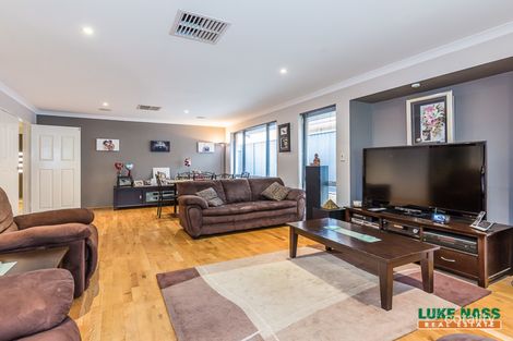 Property photo of 11 Honeydew Bend Byford WA 6122