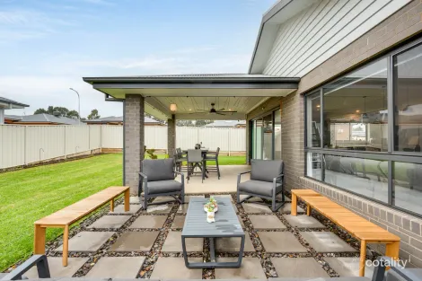 Property photo of 28 Rodeo Drive Thurgoona NSW 2640