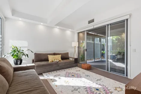 Property photo of 9 Blake Street Wooloowin QLD 4030