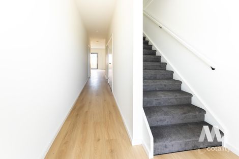 Property photo of 24 Farranreigh Street Woodstock VIC 3751