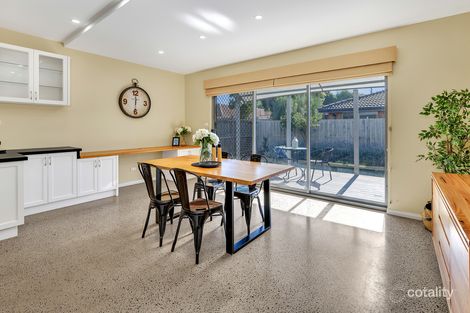 Property photo of 2/32 Gabrielle Close Werribee VIC 3030