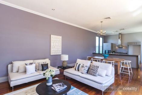 Property photo of 17 Samdon Street Hamilton NSW 2303