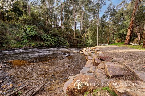 Property photo of 10 La La Avenue Warburton VIC 3799