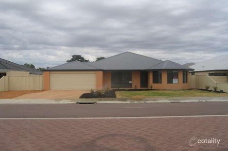 5 Burnett St, Wattle Grove, WA 6107