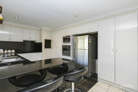 Property photo of 2 Mingela Place Forest Lake QLD 4078