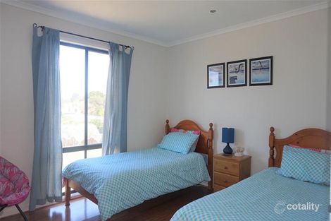 Property photo of 1 Sanctuary Road Loch Sport VIC 3851