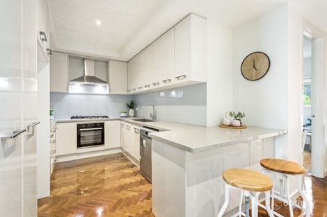 Property photo of 3/18 Hiddleston Avenue Box Hill South VIC 3128