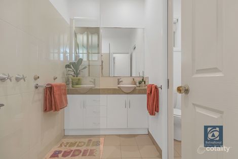 Property photo of 2 Pooley Place Echuca VIC 3564