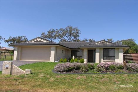 44 Highland Park Rd, Meringandan West, QLD 4352