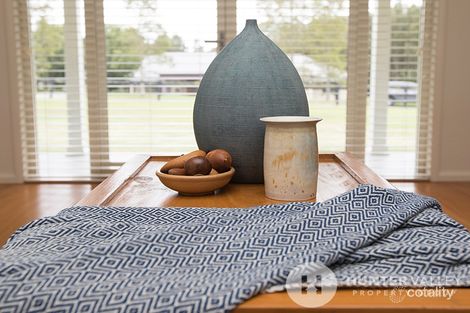 Property photo of 28 Sandstone Drive Windella NSW 2320