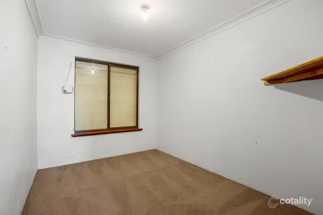 Property photo of 28 Breaden Drive Cooloongup WA 6168