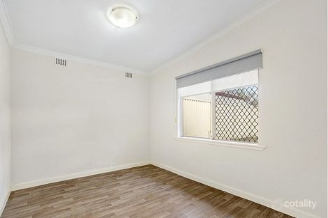Property photo of 13 Pollard Way Warnbro WA 6169
