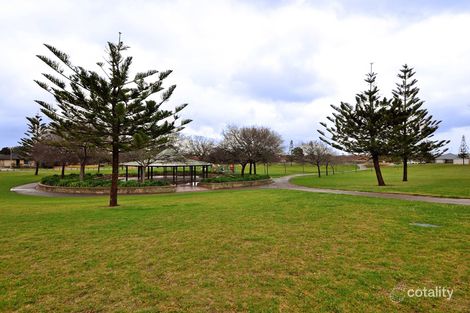 Property photo of 3 Longridge Rise Quinns Rocks WA 6030