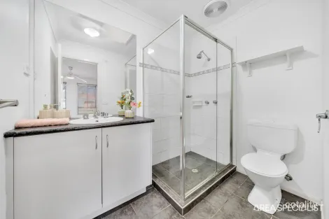 Property photo of 9 Bunya Drive Brookfield VIC 3338