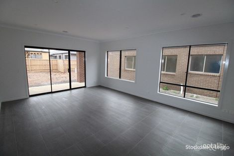 Property photo of 3 Michigan Crescent Manor Lakes VIC 3024