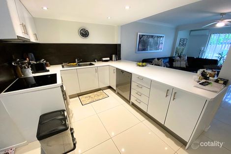 Property photo of 9/145 Central Street Labrador QLD 4215