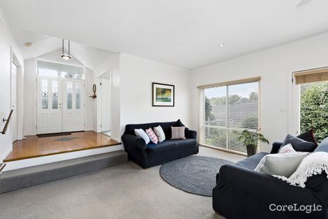 Property photo of 22 Mary Court Croydon North VIC 3136