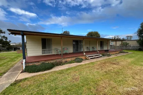 55 Belmore St, Woodstock, NSW 2793