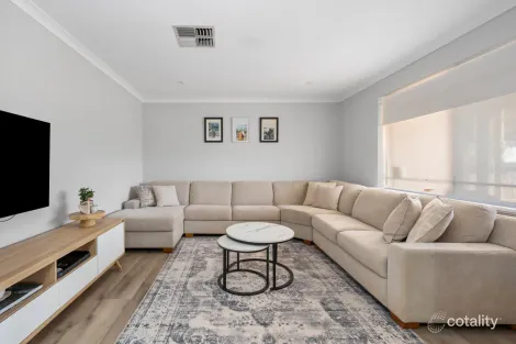 Property photo of 7 Kurnalpi Close Hannans WA 6430