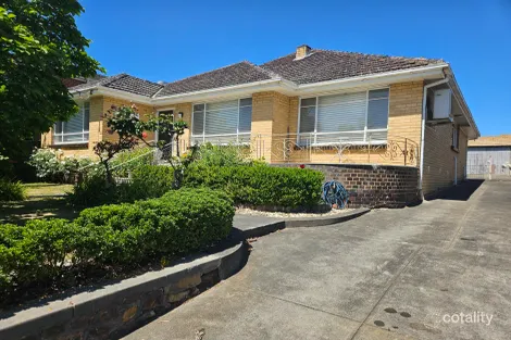 90 Ferntree Gully Rd, Oakleigh East, VIC 3166