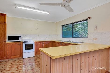 Property photo of 25 Pomona Avenue Mooroobool QLD 4870
