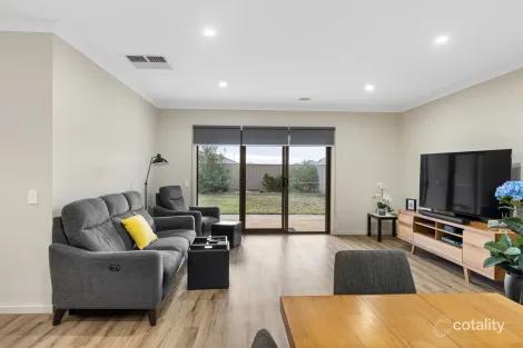 Property photo of 17 Silver Leaf Way Winter Valley VIC 3358