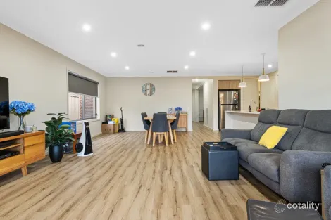 Property photo of 17 Silver Leaf Way Winter Valley VIC 3358