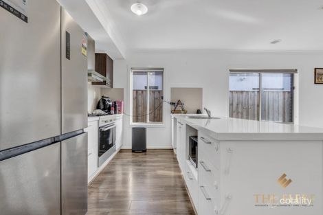 Property photo of 32 Mitcham Street Truganina VIC 3029