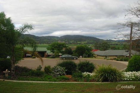 Property photo of 8 Gouldian Way Calala NSW 2340