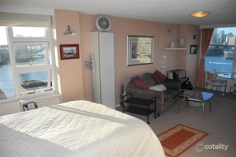 Property photo of 71/2-4 East Crescent Street McMahons Point NSW 2060